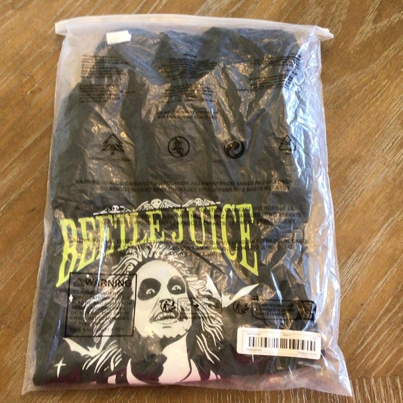 Womens Fashion Black Short Sleeve Horror Comedy Beetlejuice Movie T-Shirt - Picture 8 of 10